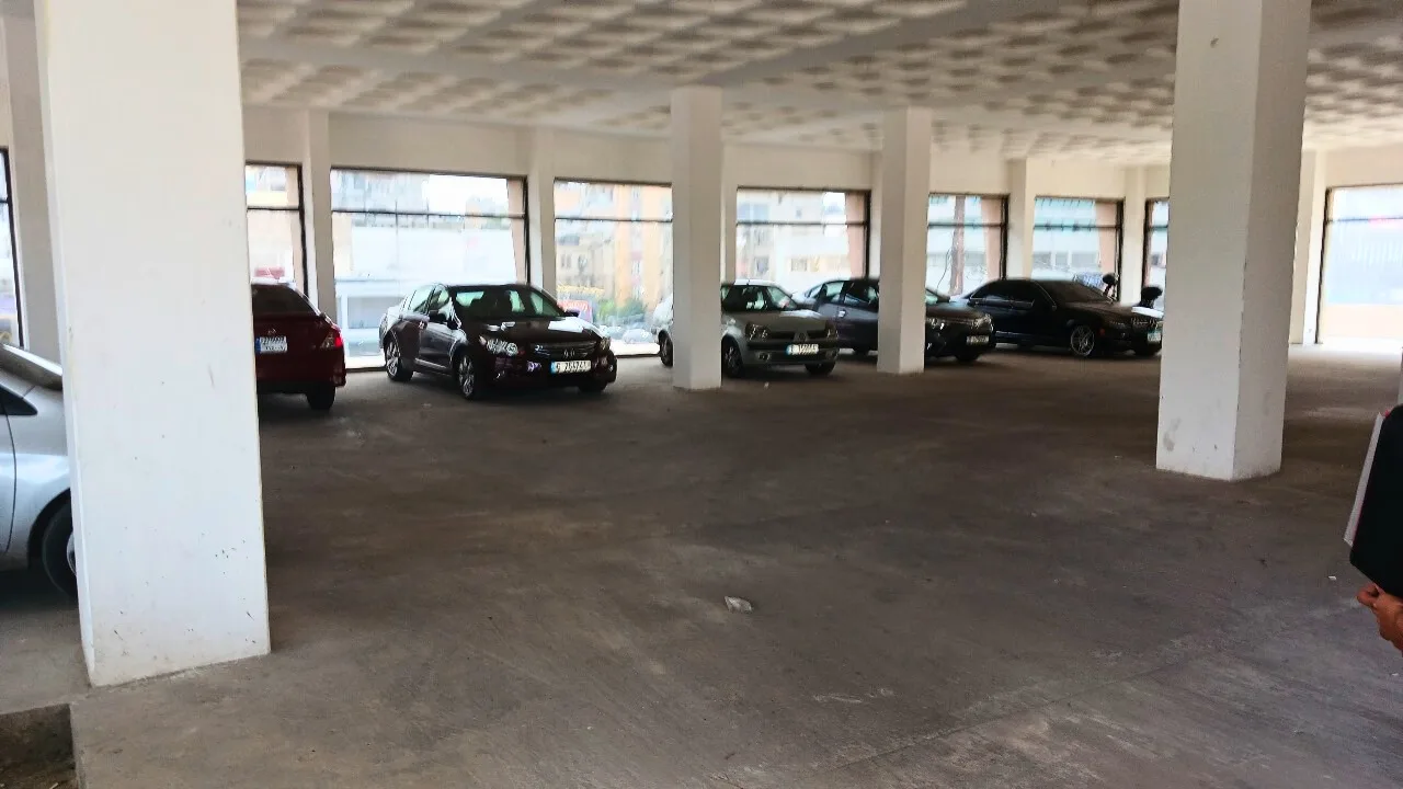 Showroom for rent in Daoura — الصورة 3