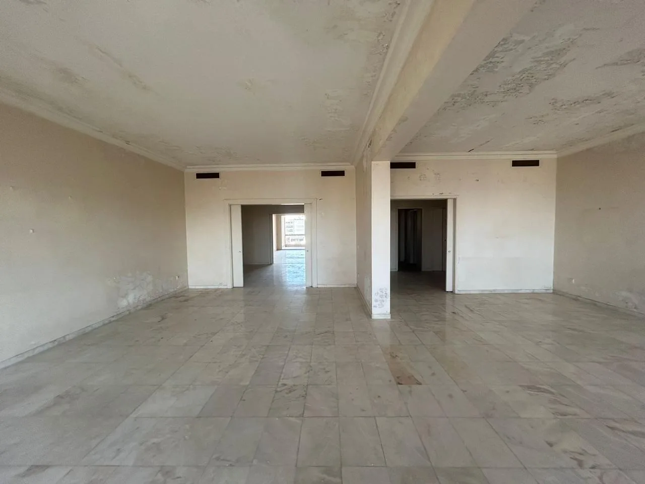 Apartment for Sale in Tallet Khayat, Beirut, Lebanon