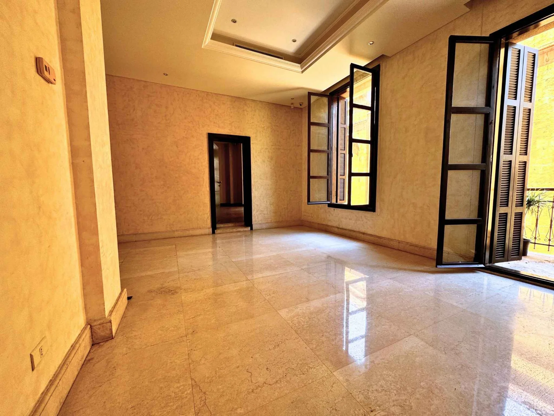 Office for rent in Downtown — photo 3