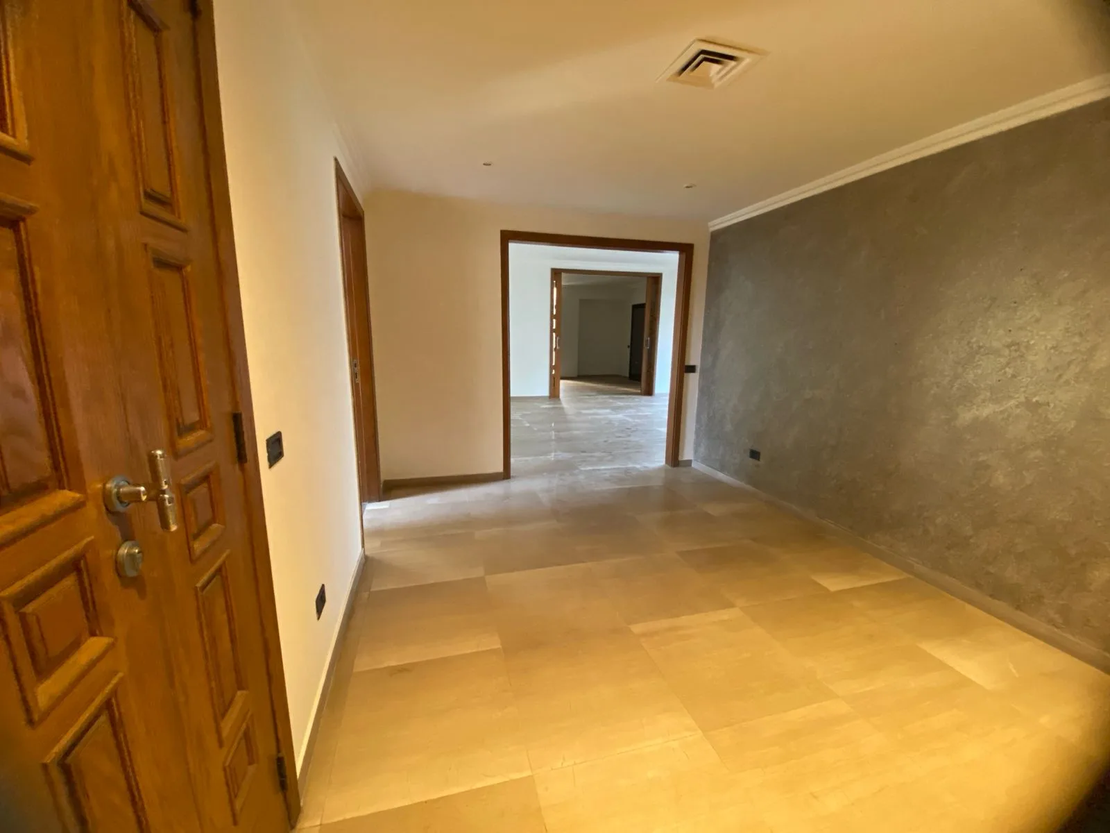 Apartment for Sale in Verdun — الصورة 3