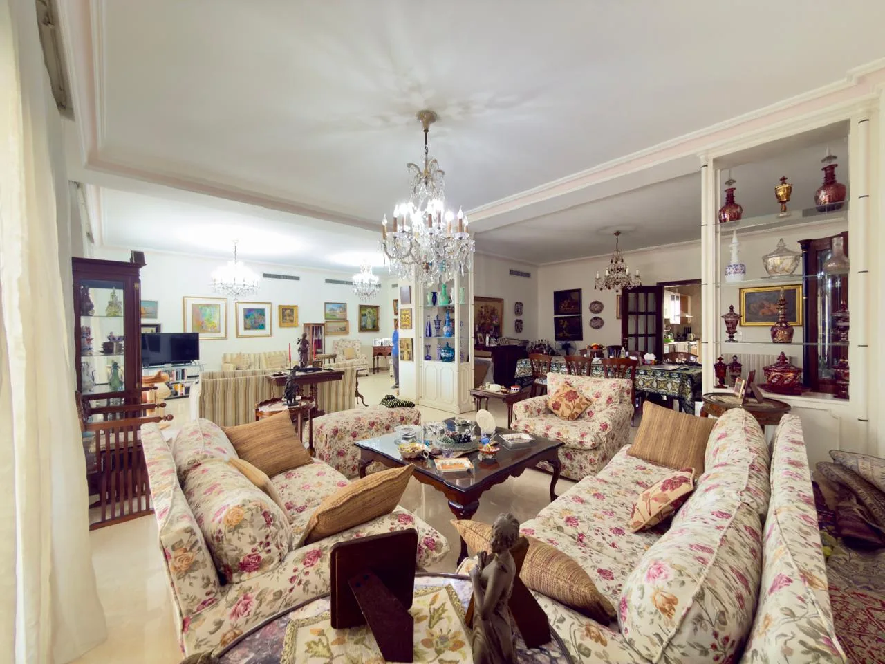 Apartment for Sale in Sioufi — الصورة 2