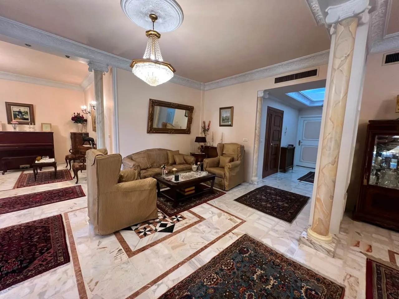 Apartment for Sale in Forn El Chebbak — الصورة 2