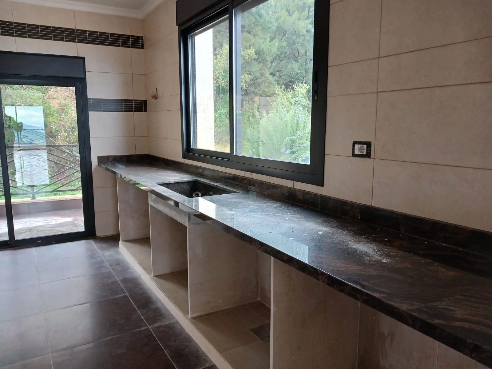 Apartment for Sale in Mazraat Yachoua, Lebanon — الصورة 8