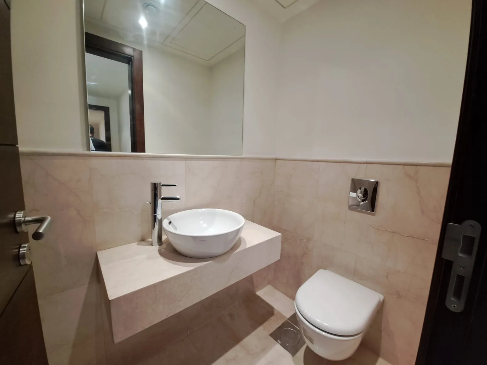 Apartment for Sale in Aatchane, Lebanon — الصورة 7