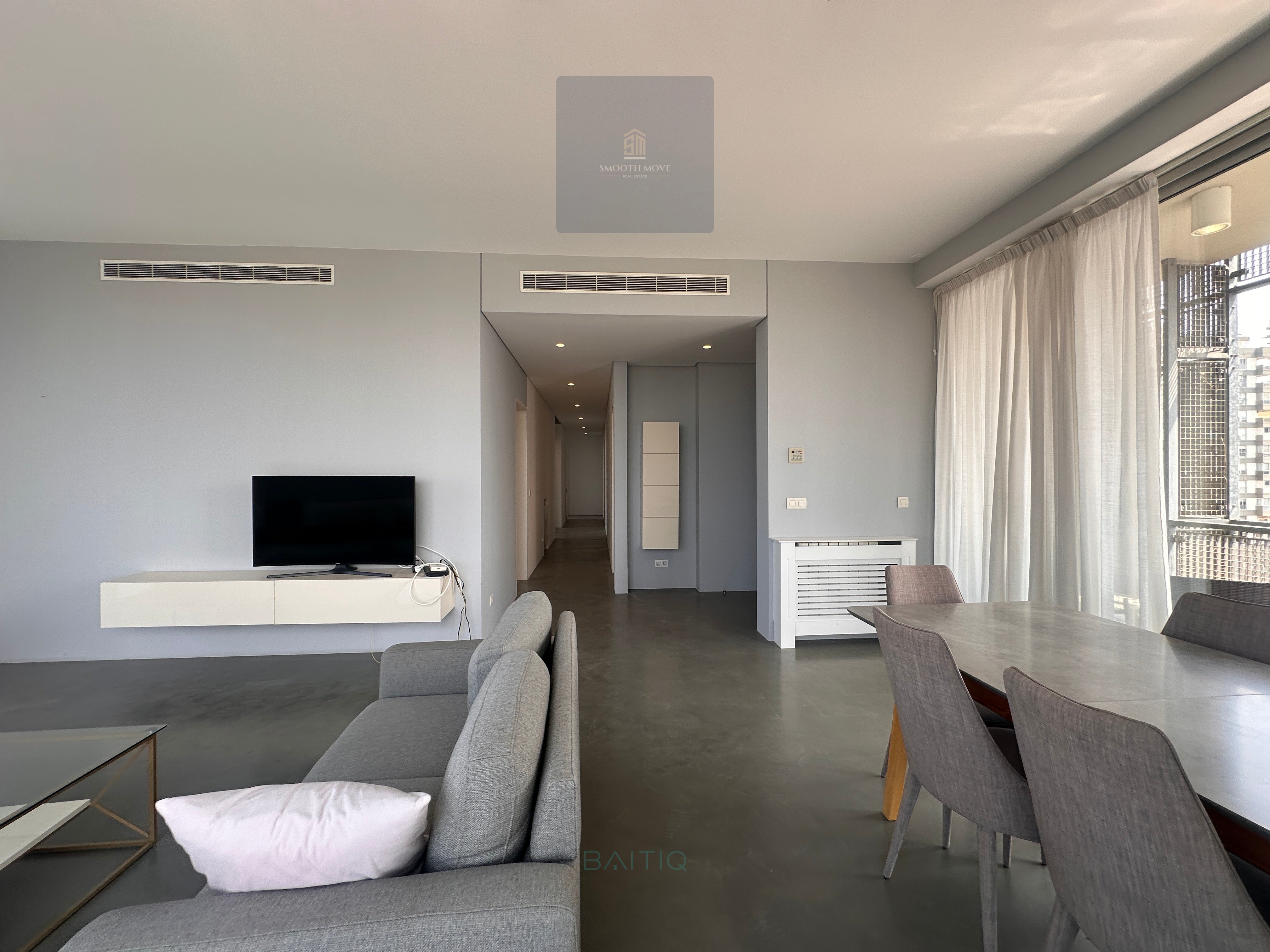 Luxury Furnished Apartment With Spectacular Views for Rent in Achrafieh, Beirut — الصورة 4