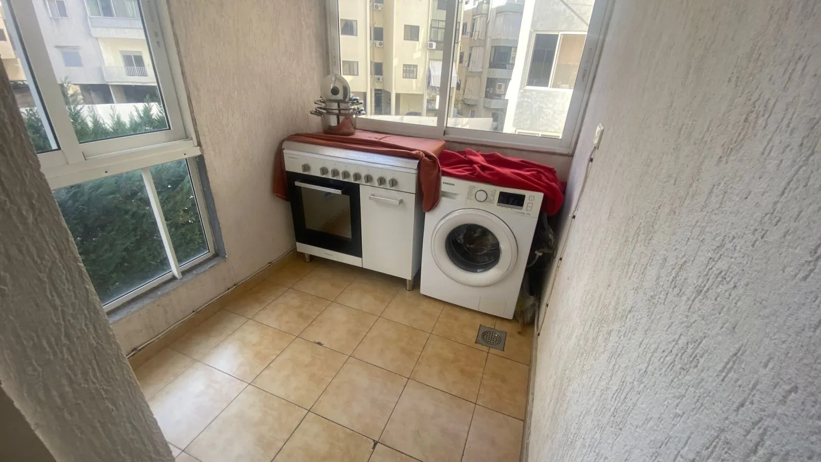 Apartment for Rent in Zouk Mikael, Lebanon — الصورة 4
