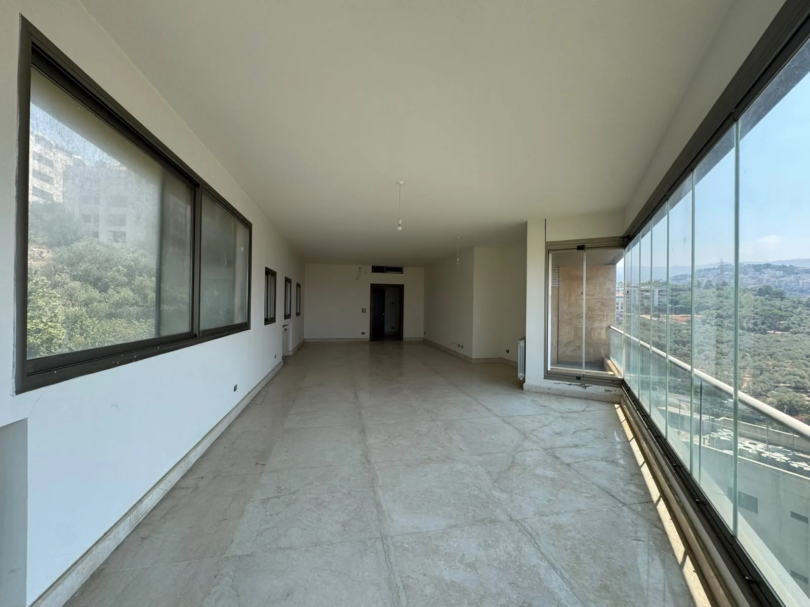 Apartment for Sale in Mansourieh — الصورة 4