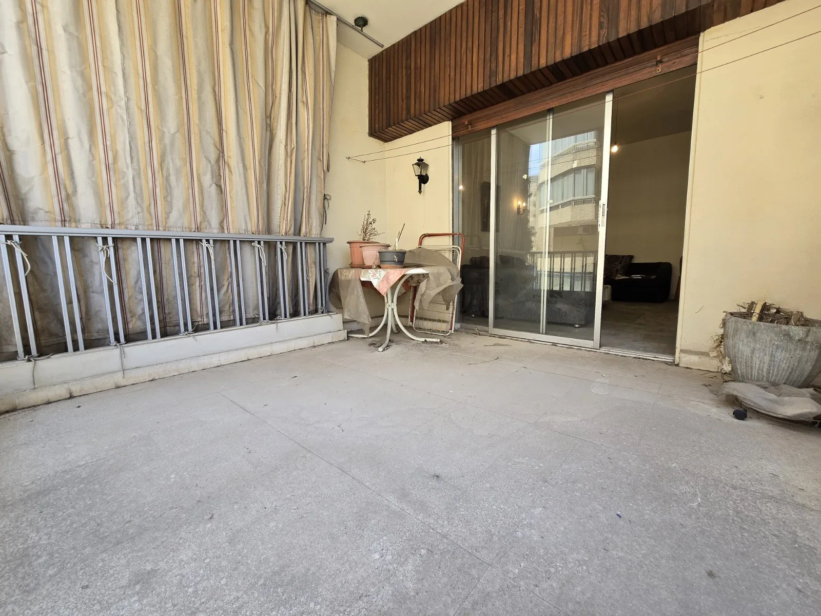 Apartment for Sale in Syoufi, Beirut, Lebanon — الصورة 3