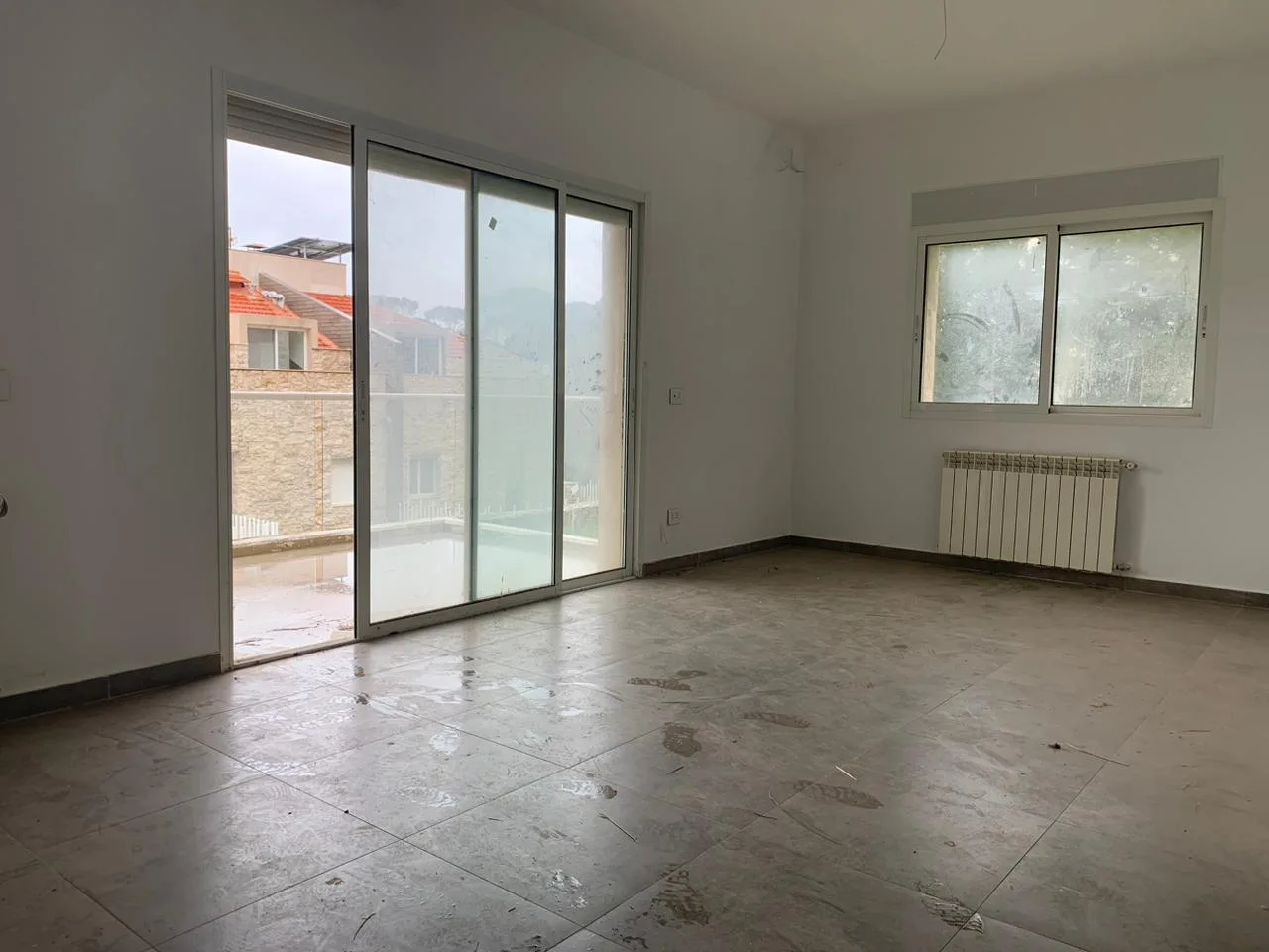 Apartment for Sale in Baabdat, Lebanon — الصورة 4