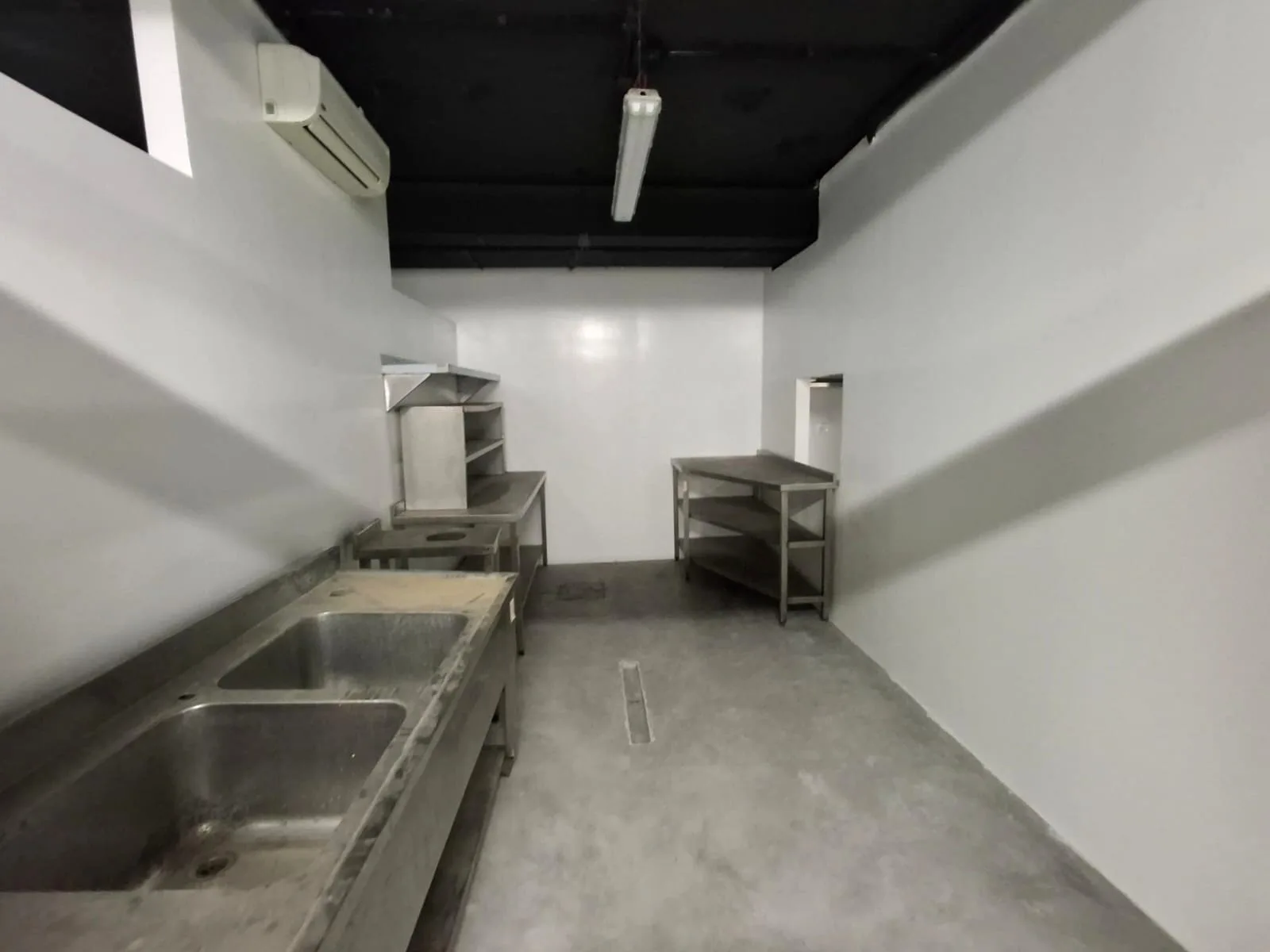 Restaurant for rent in Sodeco — الصورة 7