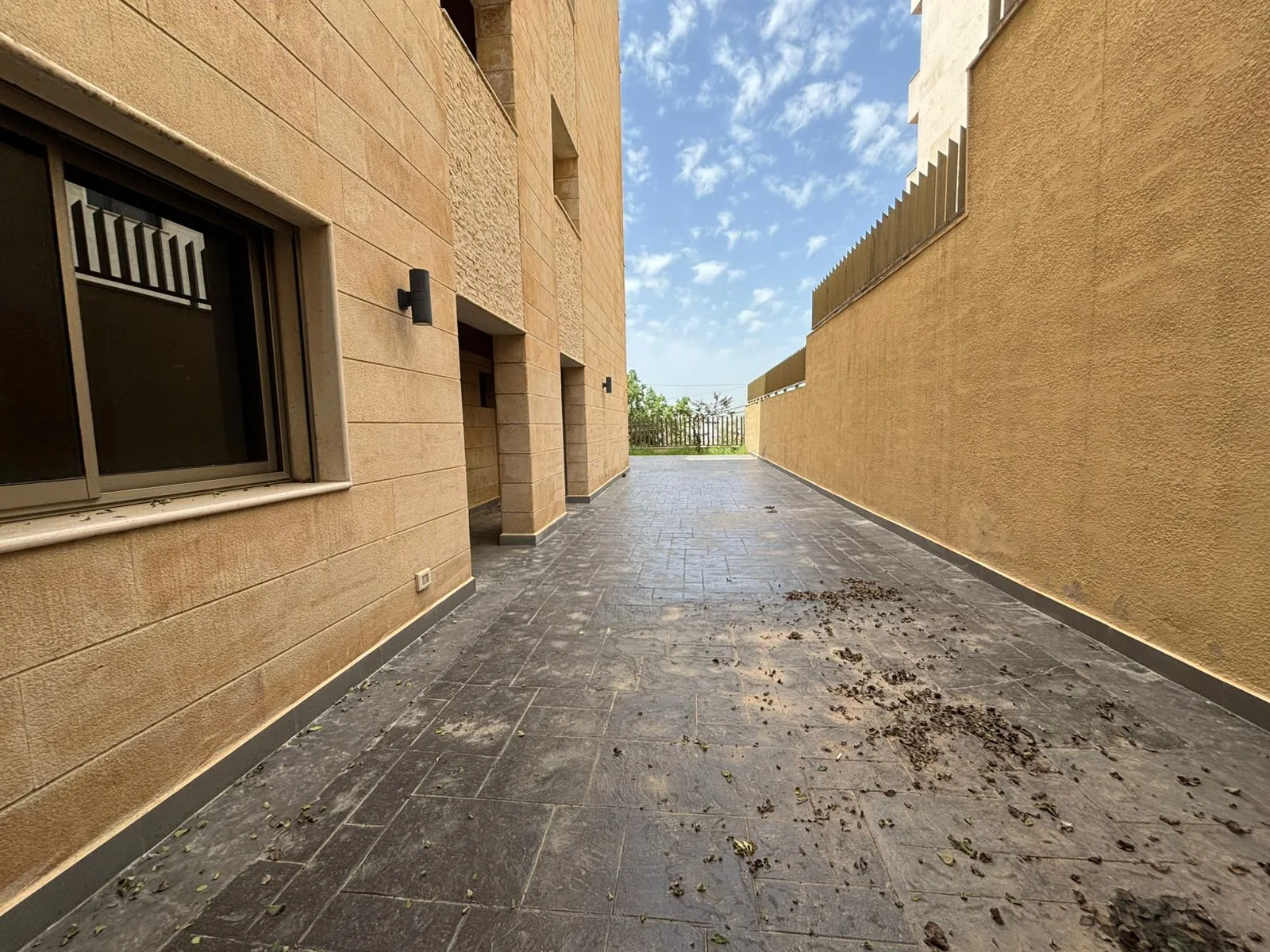 Apartment for Sale in Cornet Chahwan — الصورة 3