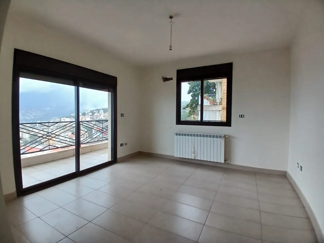 Apartment for Sale in Mazraat Yachoua, Lebanon — الصورة 6