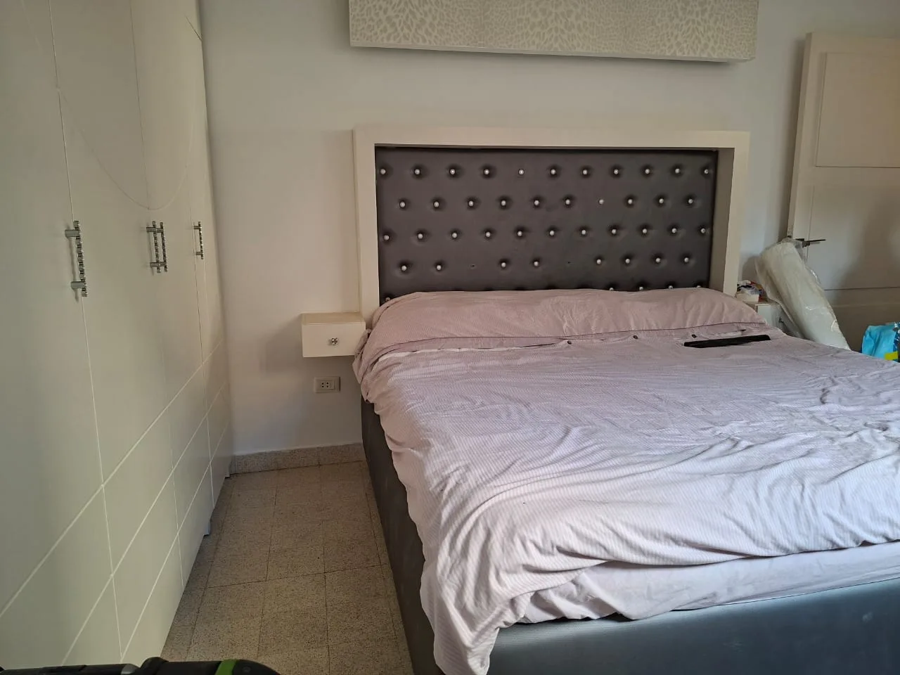 Apartment for Rent in Corniche el Mazraa, Beirut — الصورة 9