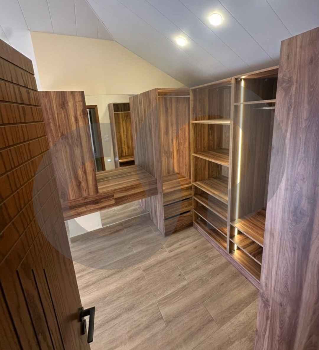 Penthouse/50sqm terrace/parking/chimney/Ras Maska — الصورة 3