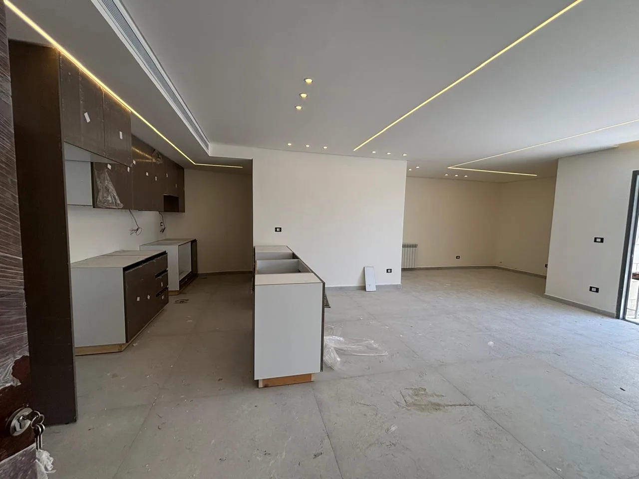 Apartment for Sale in Baabdat — الصورة 3