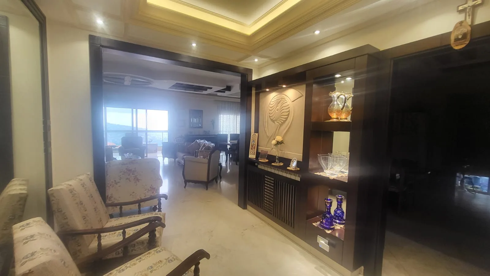 Apartment for Sale in Ballouneh — الصورة 4