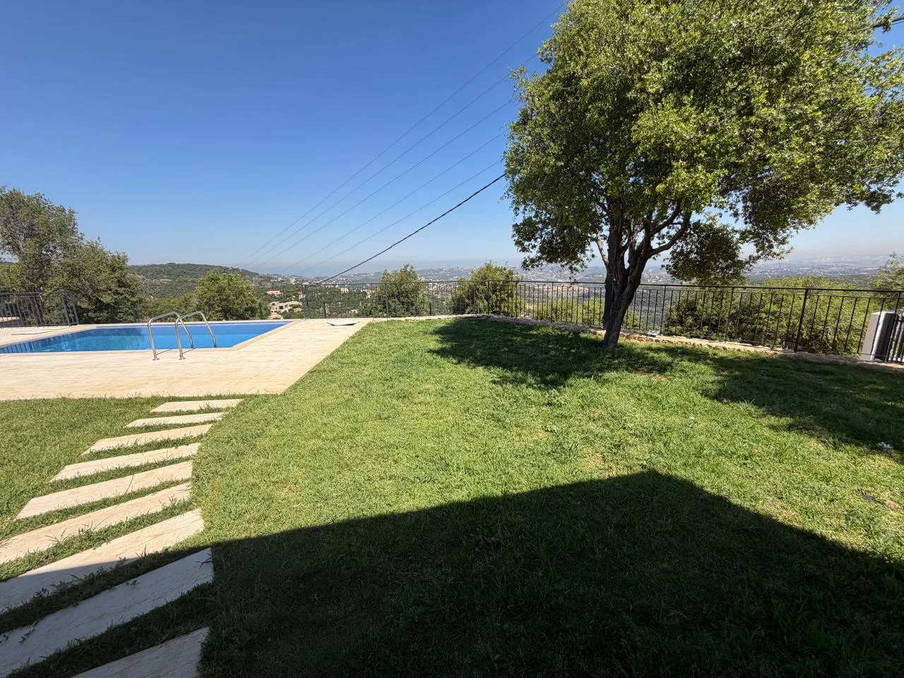 Villa for Sale in Batroun — الصورة 3