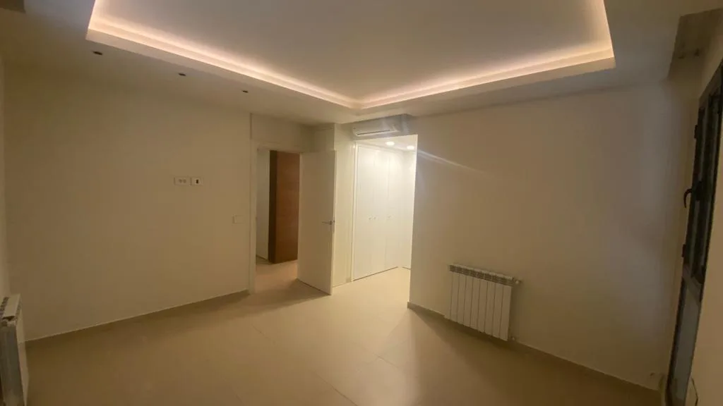 Apartment for Sale in Aatchane, Lebanon — الصورة 4