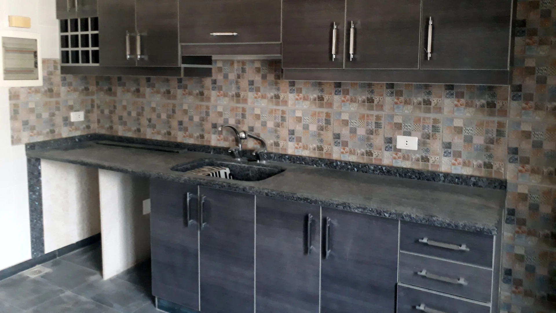 Apartment for Sale in Bsalim, Lebanon — الصورة 7