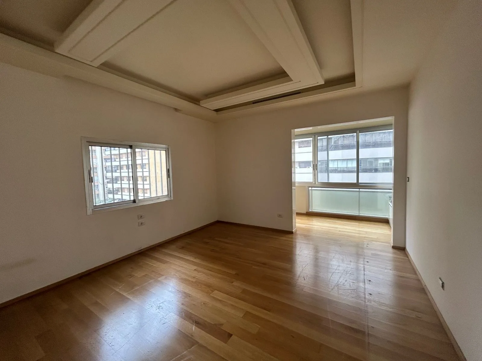 Apartment for Sale in Tallet Khayat, Beirut, Lebanon — الصورة 6