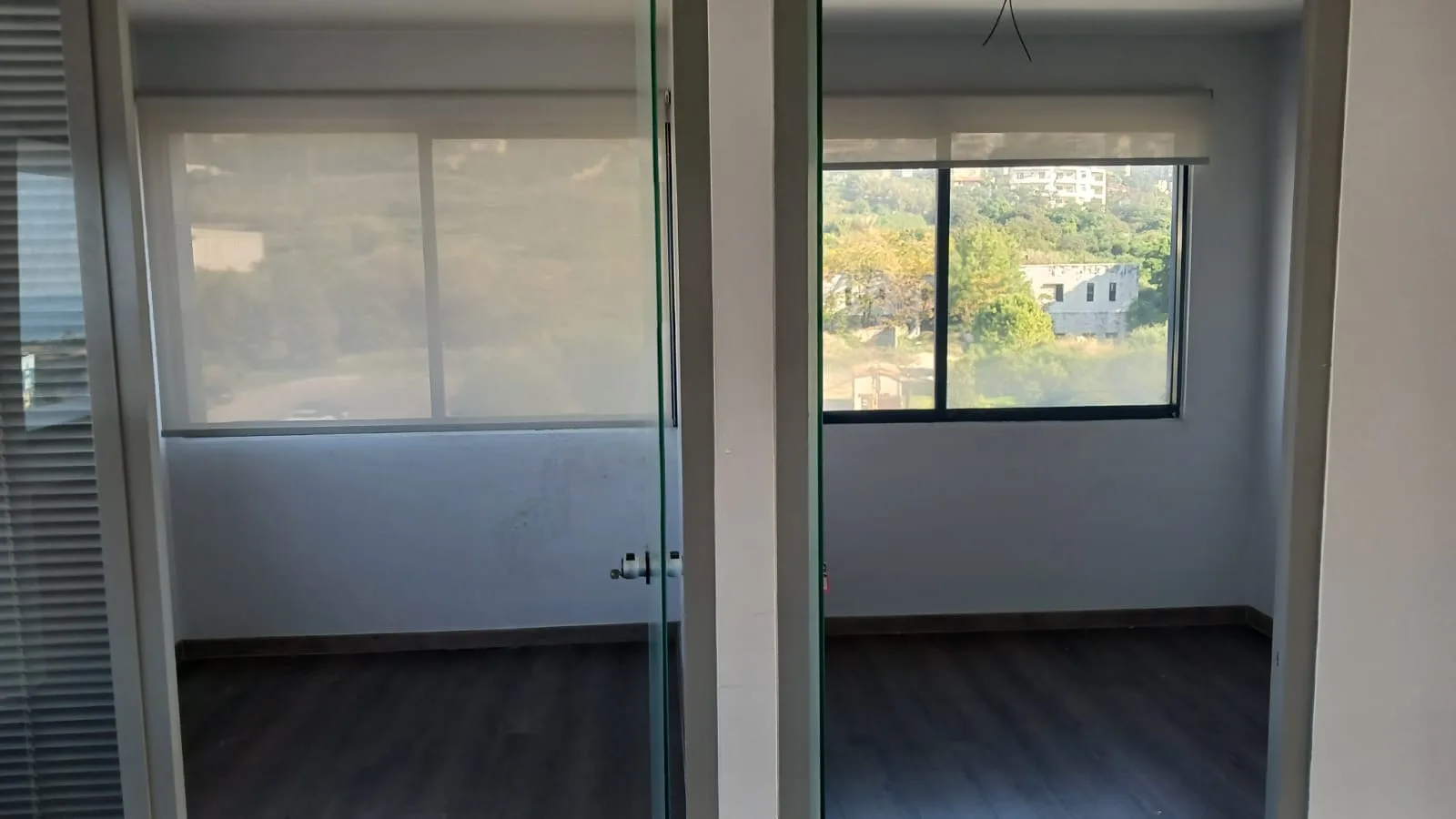 Office for rent in Dbayeh — الصورة 5