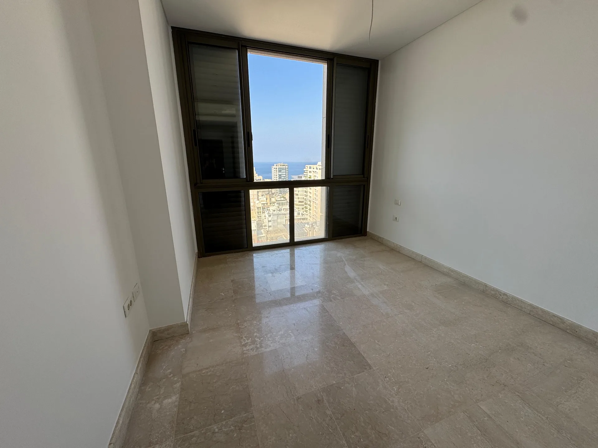 Apartment for Rent in Hamra — الصورة 7