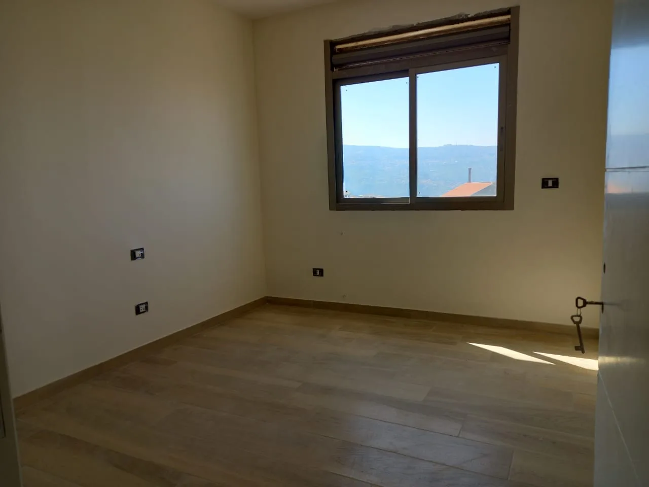 Duplex for Sale in Ballouneh, Lebanon — الصورة 4
