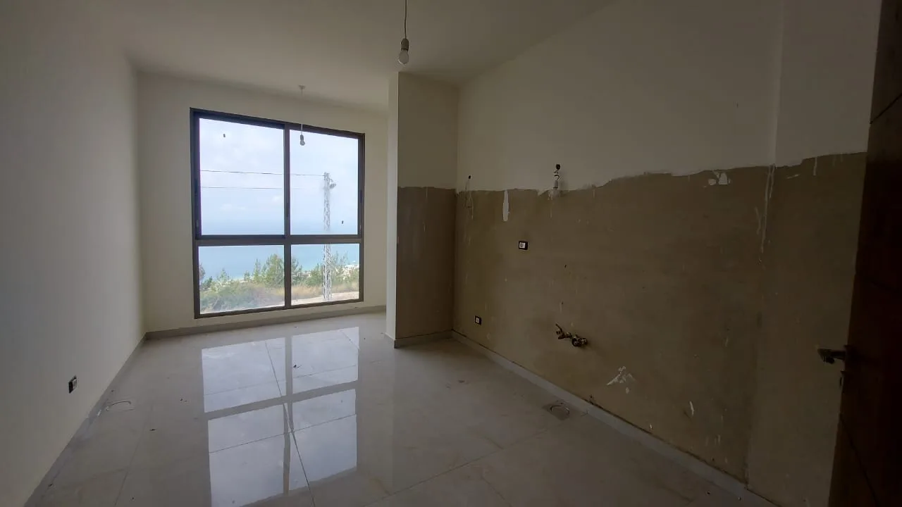 Apartment for Sale in Halat, Lebanon — الصورة 2