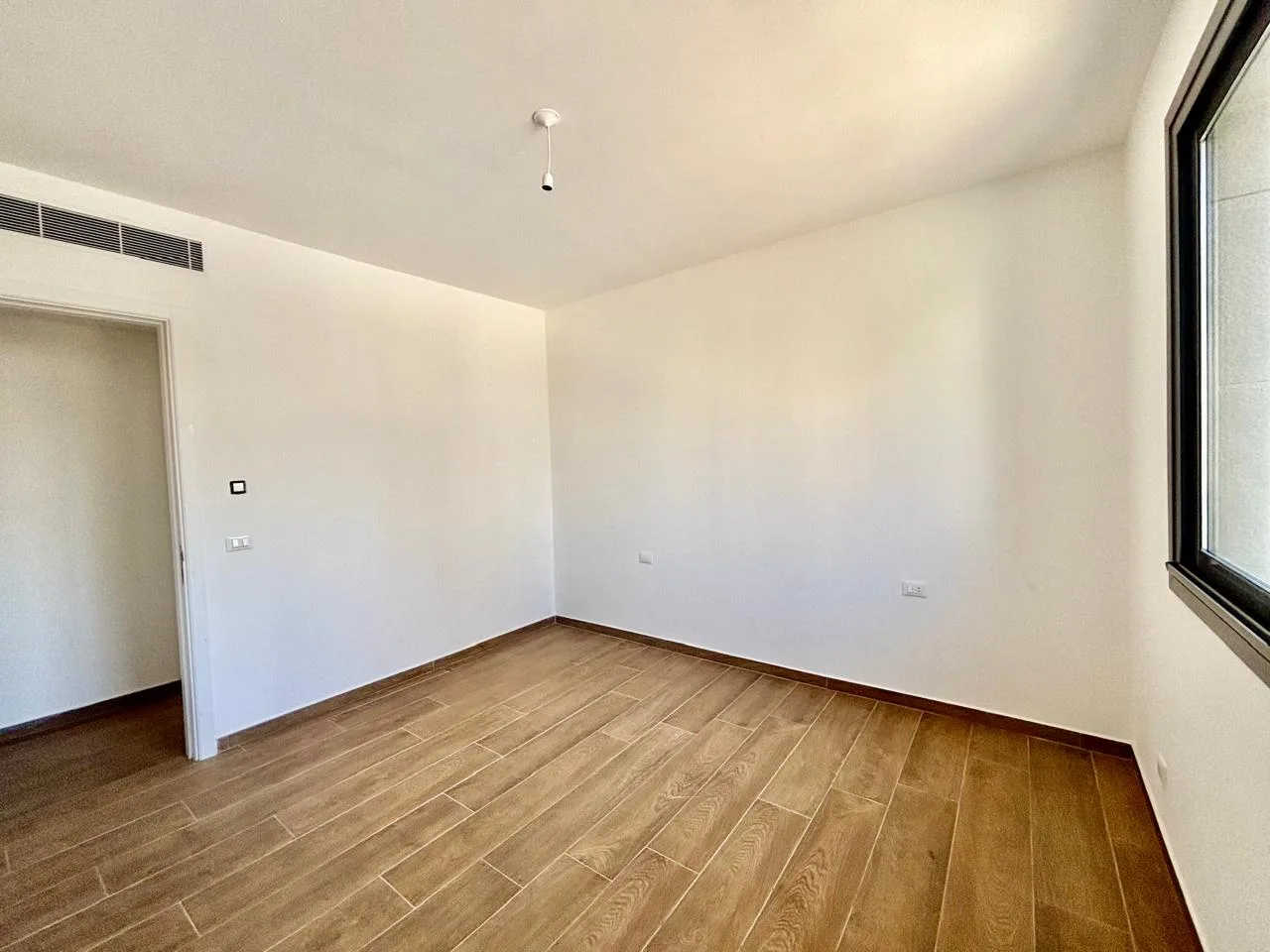 Apartment for Sale in Badaro, Beirut, Lebanon — الصورة 5