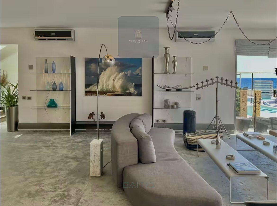 Luxurious Five Bedroom Beachfront Villa for Sale in Batroun Kfarabeda — الصورة 4