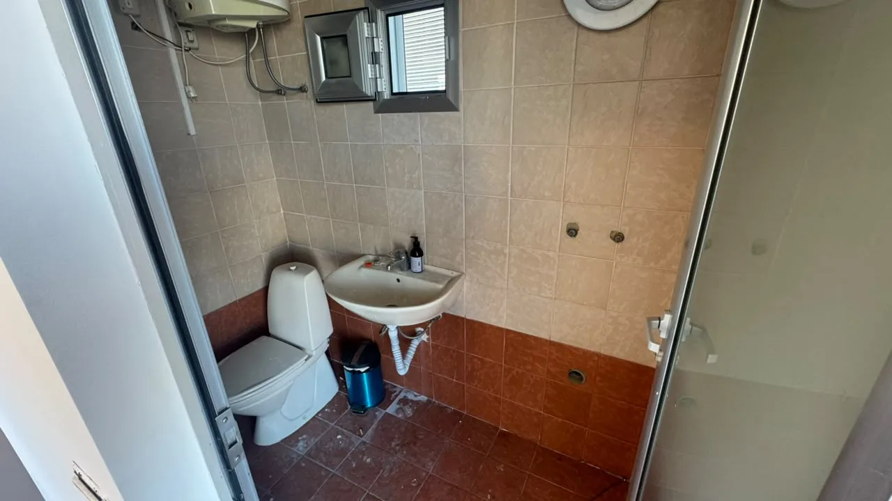 Office for Rent in Achrafieh — الصورة 6