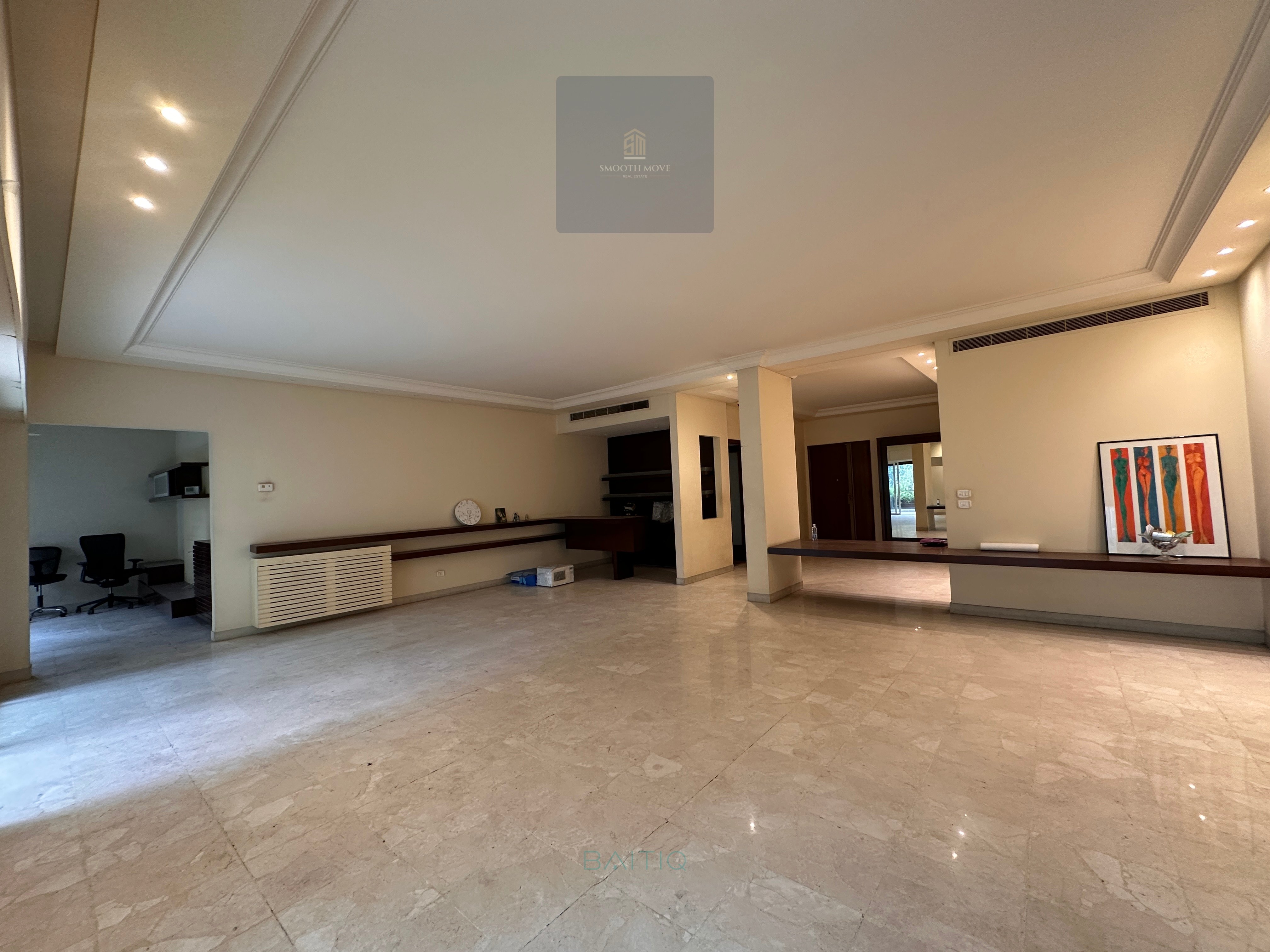 Catch Price Spacious Apartment for Sale on Carré D'Or Achrafieh, Beirut — الصورة 6
