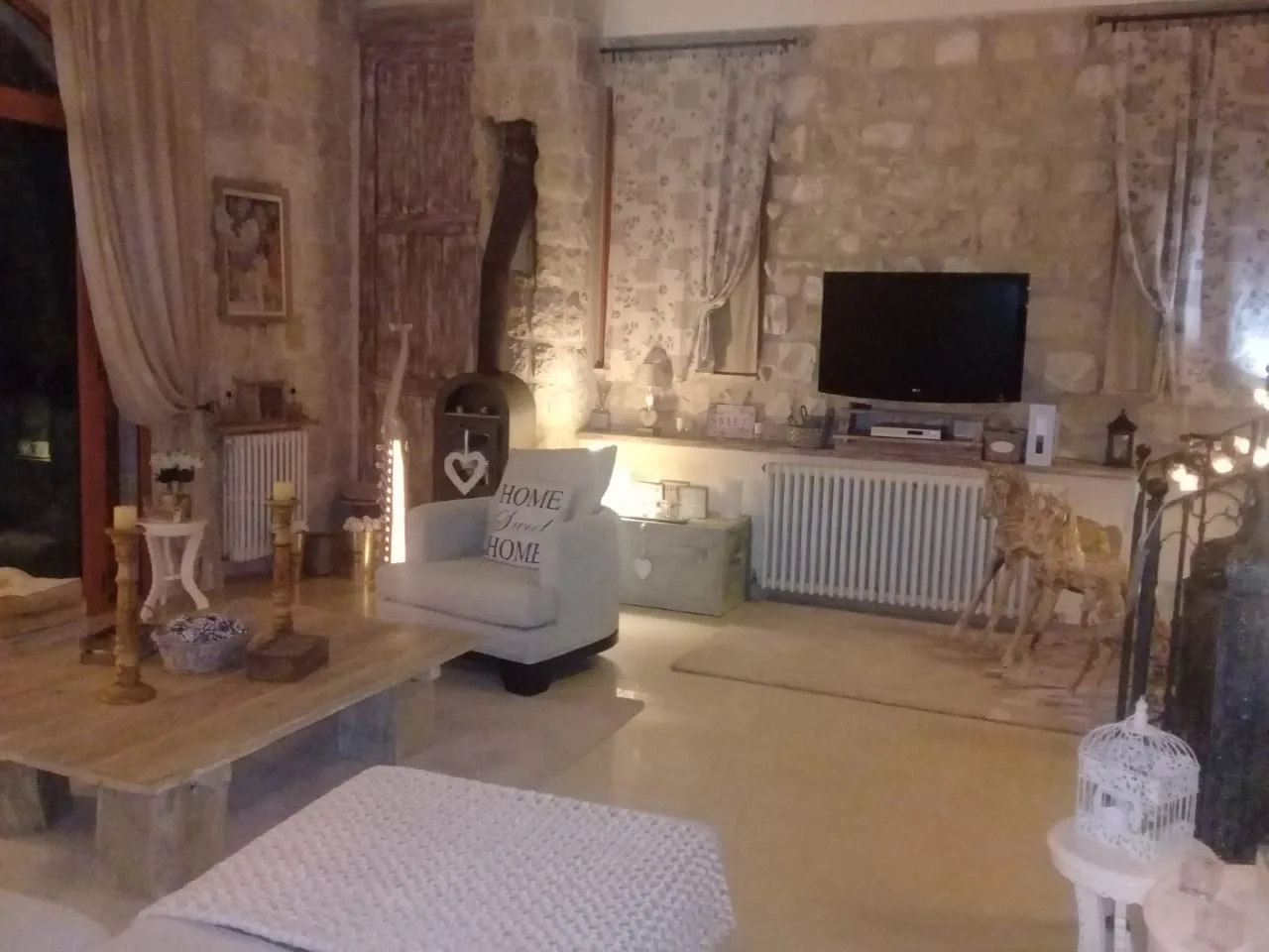 Villa for Sale in Aamchit, Lebanon — الصورة 8
