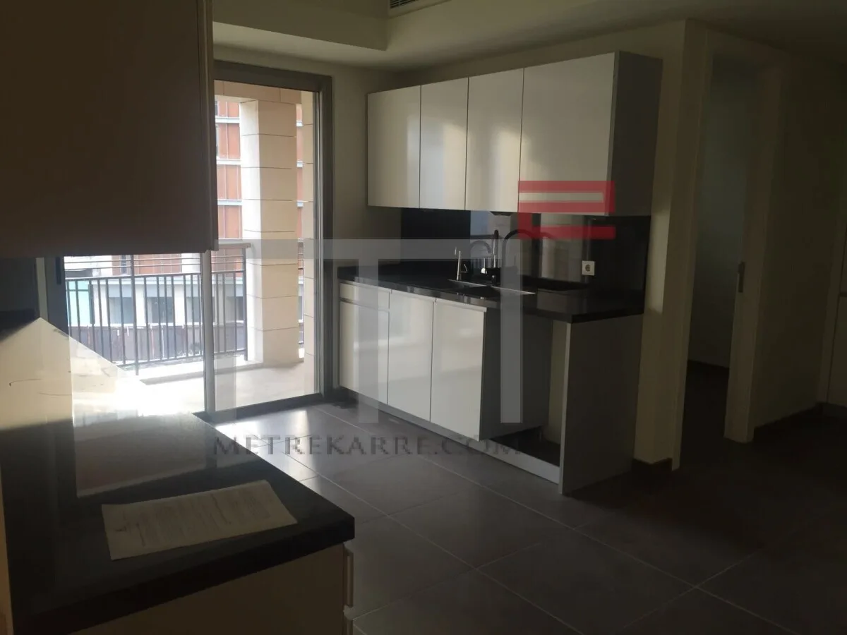 Apartment for Sale in Downtown — الصورة 2