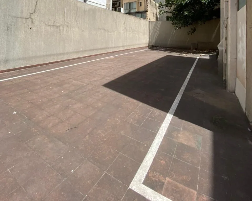 Shop for Sale in Hamra — الصورة 3