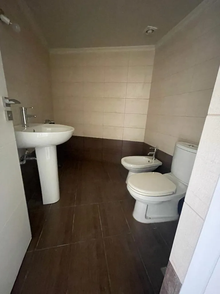 Office for Sale in Fatqa — الصورة 5
