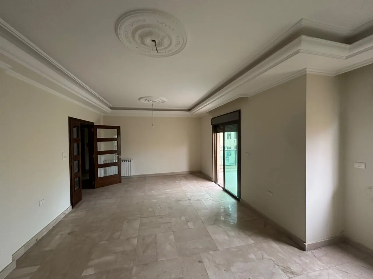 Apartment for Rent in Mazraat Yachoua