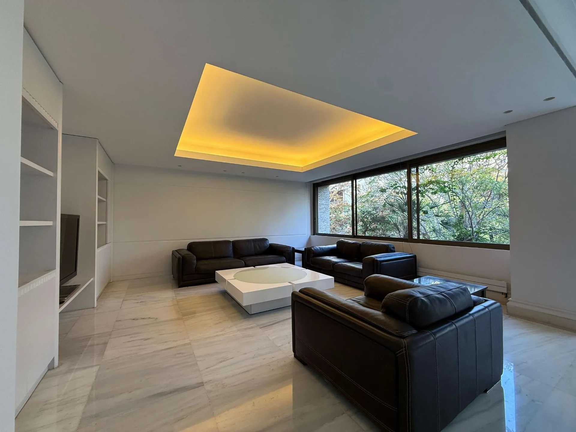 Apartment for Sale in Caree d'or, Achrafieh, Beirut, Lebanon — الصورة 6