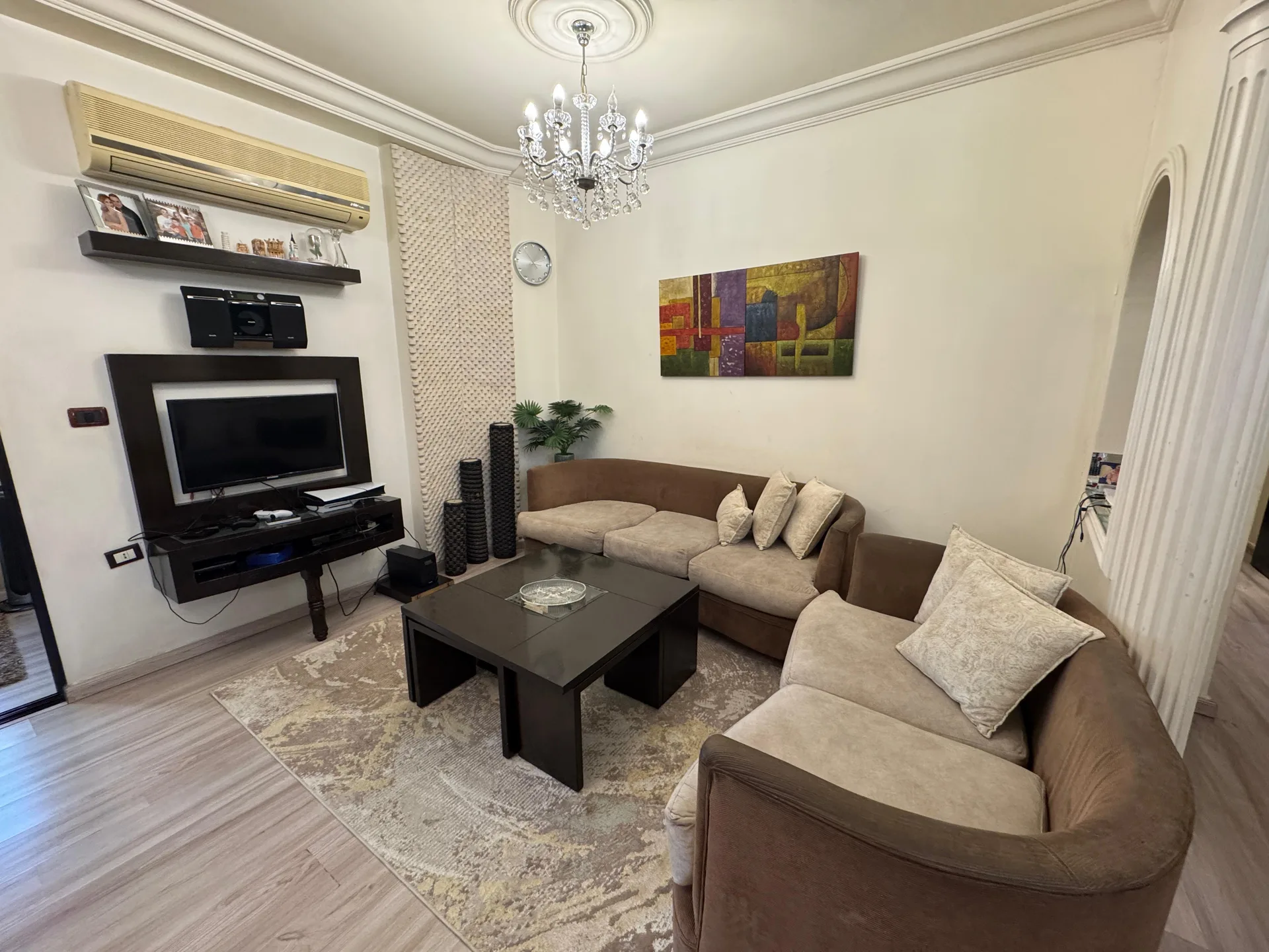 Apartment for Rent in Mazraa — الصورة 1