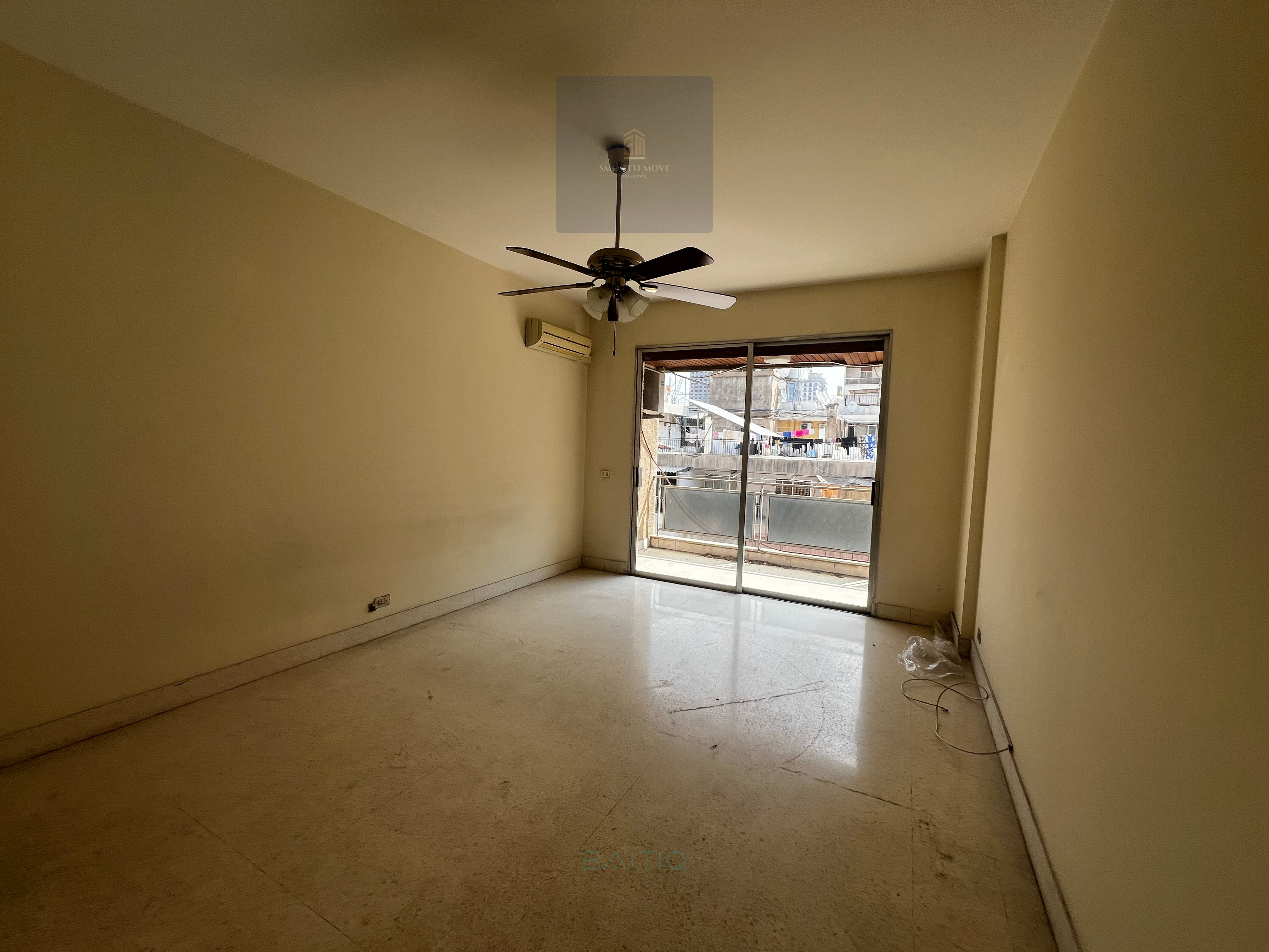 Spacious and Catchy Price Apartment for sale in Sanayeh Beirut — الصورة 9