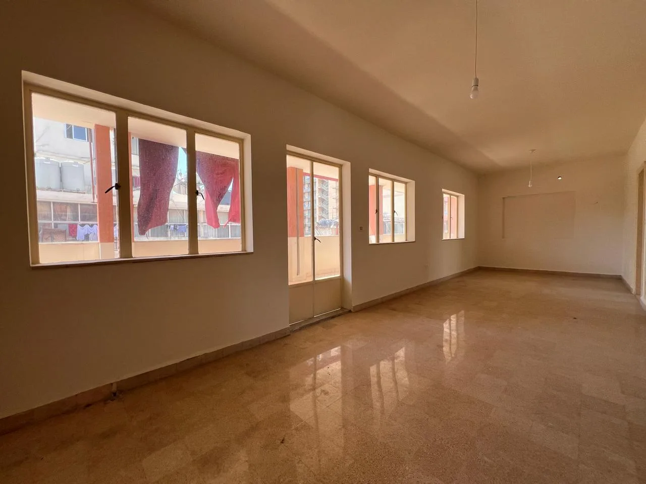 Apartment for Rent in Achrafieh — الصورة 1