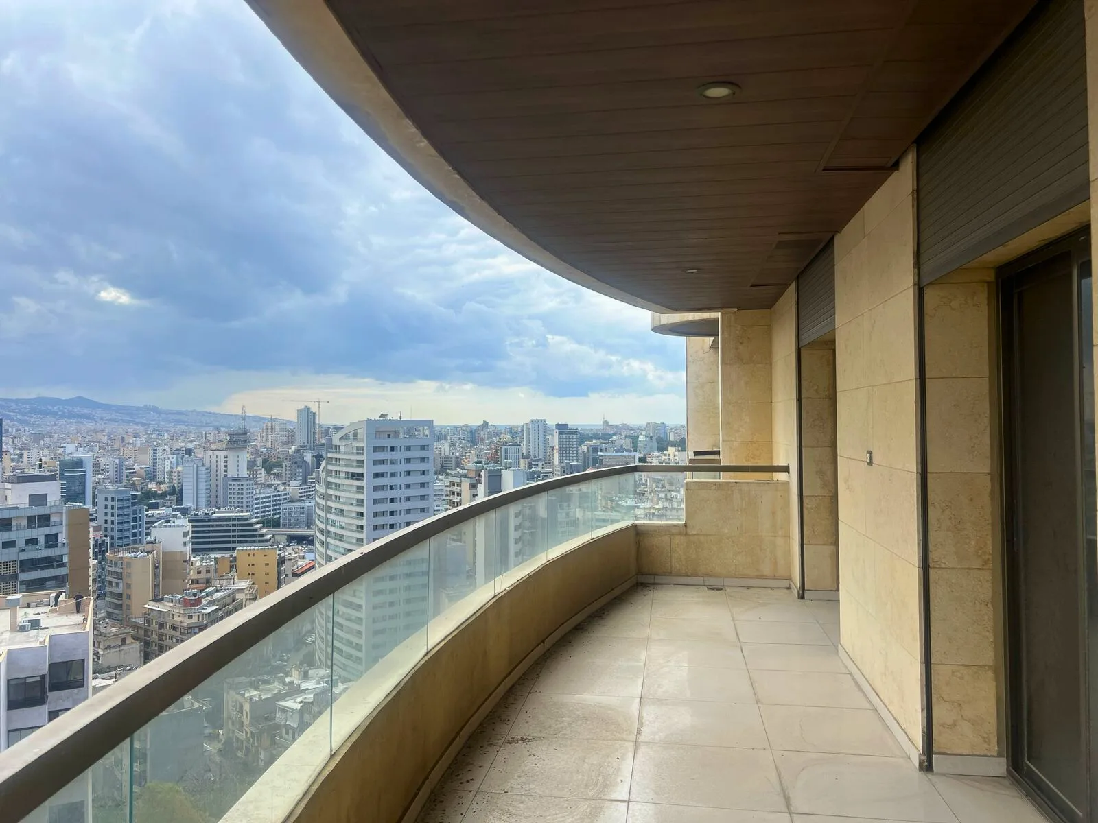 Apartment for Sale in Sioufi — الصورة 2