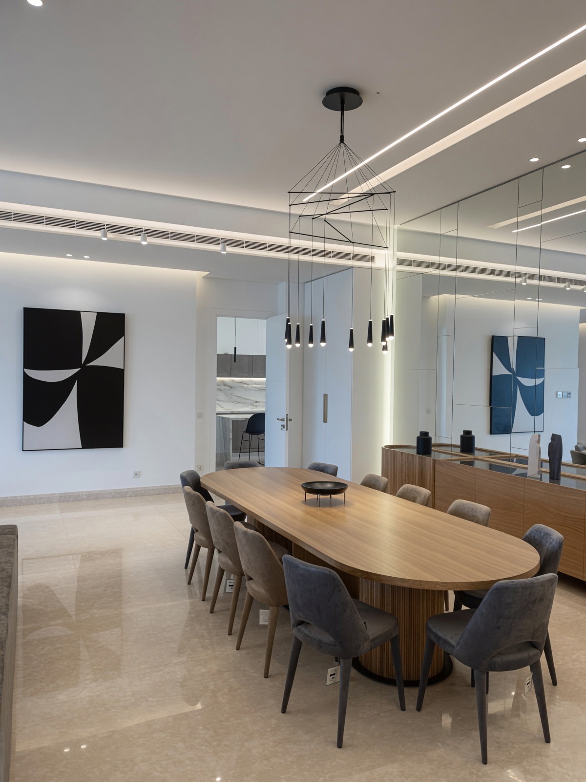 Signature Four-Bedroom Residence in Sursock — الصورة 2
