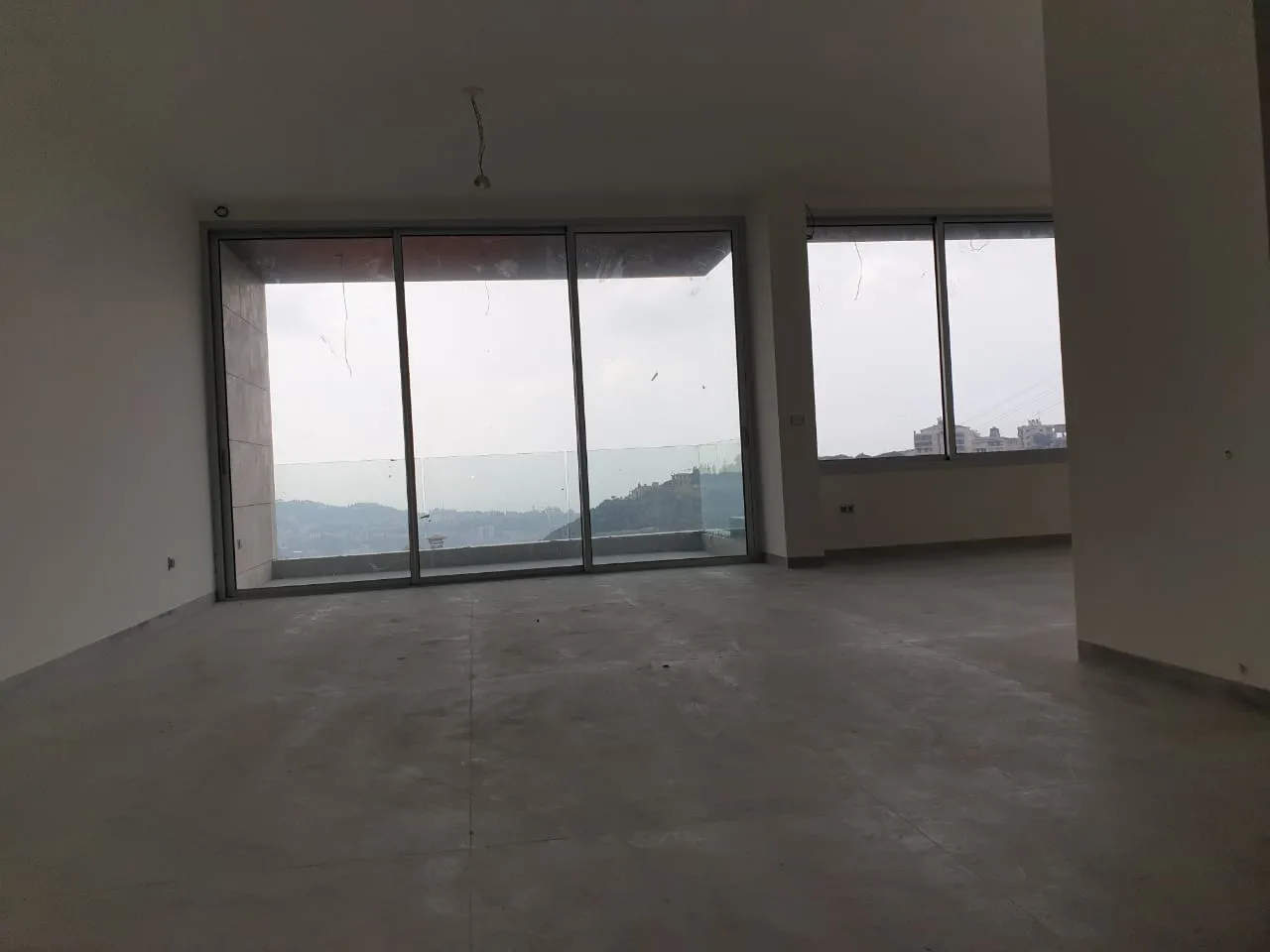 Apartment for Sale in Beit Meri, Lebanon — الصورة 2
