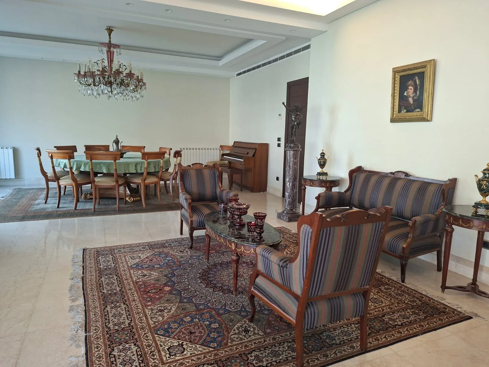 Apartment for Rent in Clemenceau, Beirut, Lebanon — الصورة 6
