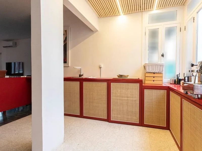 Apartment for Rent in Mar Mikhael, Bayrut, Lebanon — الصورة 4