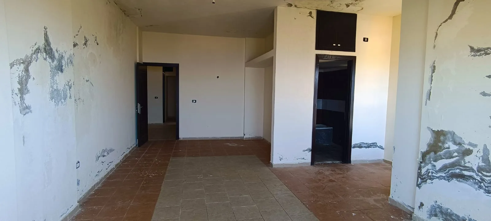 Apartment for Sale in Ghadras, Lebanon — الصورة 5