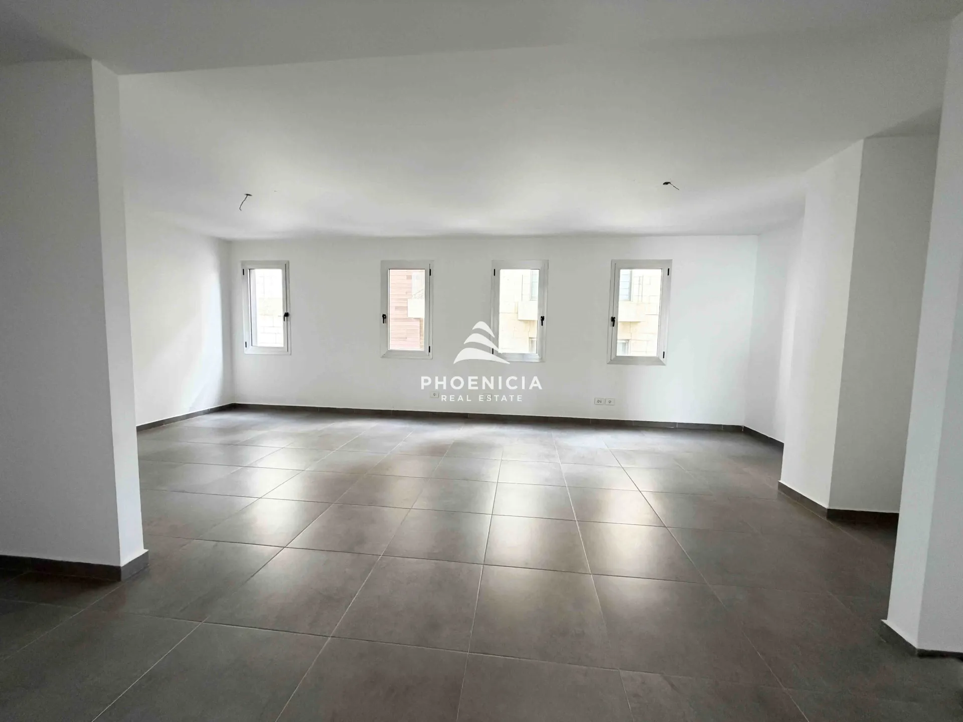 Office for Sale in Byblos — الصورة 6