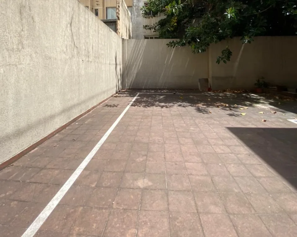 Shop for Sale in Hamra — الصورة 4