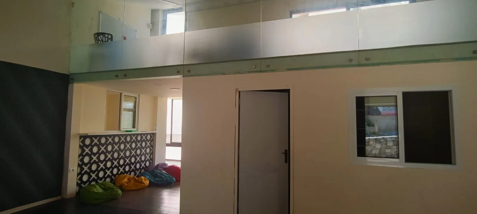 Showroom for Sale in Haret Sakher, Lebanon — الصورة 4